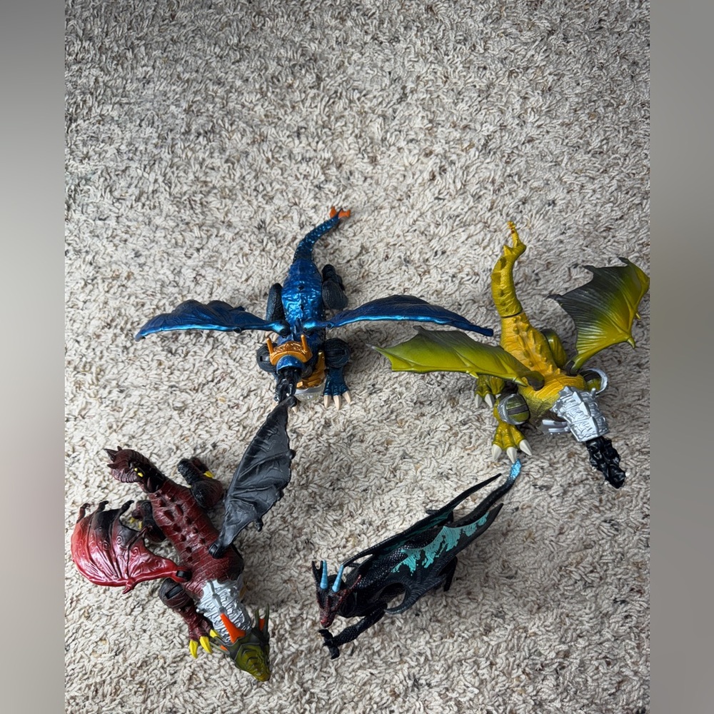 Mega Bloks Dragons Figures Poseable winged dragon